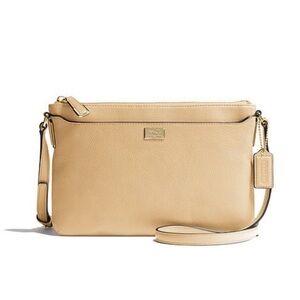 Coach Madison Leather East West Swingpack Tan EUC